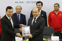 Bóng đá nữ Việt Nam nhận 100 tỷ tiền tài trợ