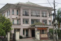 Kỷ luật 2 cán bộ thanh tra quan hệ 'không trong sáng'