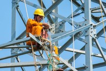 Hóa đơn tiền điện ở miền Bắc lại tăng vọt