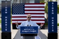 Ứng cử viên Joe Biden kết thúc chiến dịch tranh cử, cam kết kiểm soát dịch COVID-19
