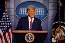 Ông Trump tái xuất, tiếp tục cáo buộc 'cuộc bầu cử bị đánh cắp'
