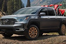 Điểm mặt những mẫu SUV/crossover và bán tải vừa "trình làng" tháng 10/2020: Phục vụ từ người ít tiền tới đại gia