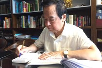 GS.TS.NGND Nguyễn Lân Dũng, nhà nghiên cứu sinh học hàng đầu Việt Nam.
