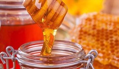 Bát nháo thị trường mật ong