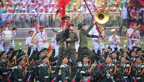 Lễ kỷ niệm 70 năm Chiến thắng Điện Biên Phủ: Những hình ảnh mãi không quên