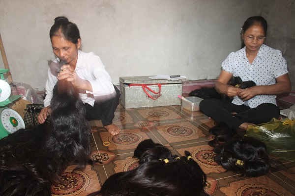 Thái Nguyên Làm tóc giả chị em phụ nữ kiếm tiền thật