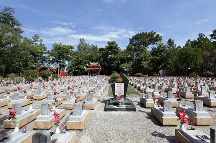 nghia-trang-liet-si-truong-son(1).jpg