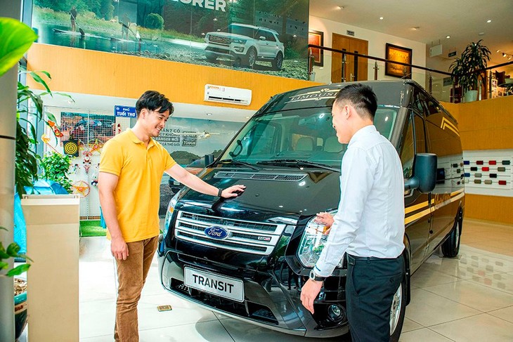 Ford bắt tay TPBank, khách mua xe Ford Transit Luxury có được ưu đãi khủng? ảnh 2