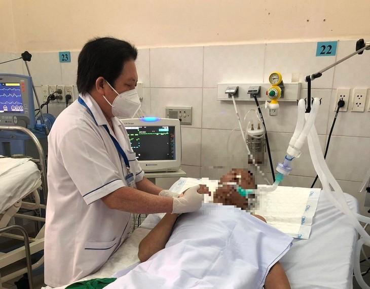 ngo-doc-ruou-tai-bv-thong-nhat.jpg