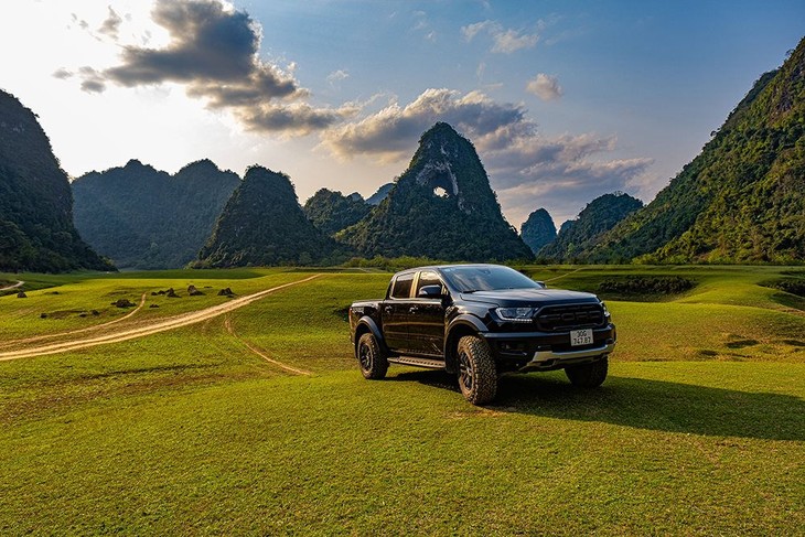 Chế độ lái của Ford Ranger Raptor giúp chủ xe chinh phục địa hình thế nào? ảnh 1