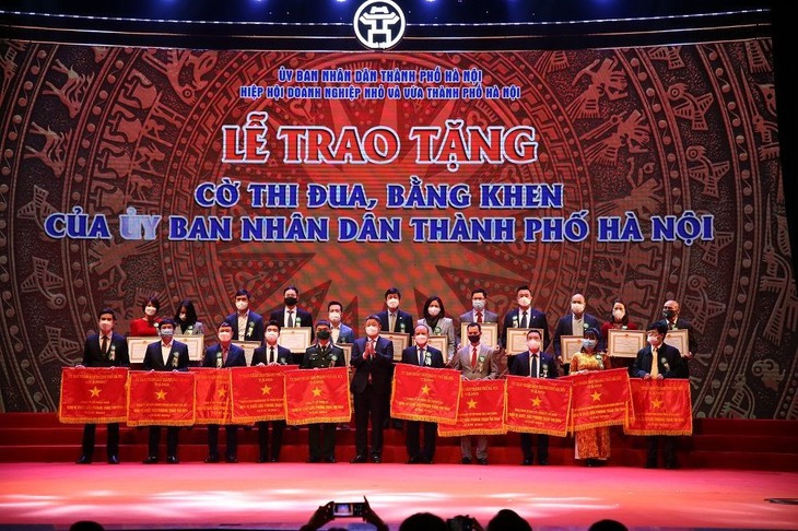 02-dn-thang-long-brg.jpg