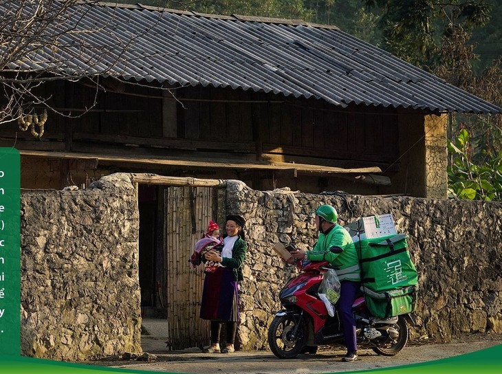 "Bùng nổ" thương mại điện tử ở nông thôn ảnh 1 giao-hang-truc-tuyen-vung-nui.jpg