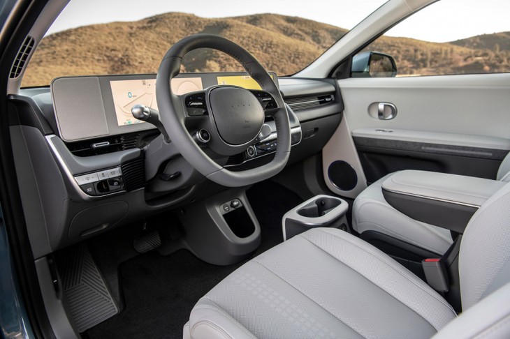 Cận cảnh xe điện IONIQ 5 vừa ra mắt thị trường Việt ảnh 8