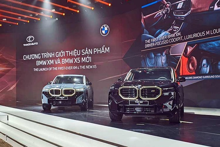 SUV hiệu suất cao BMW XM đầu tiên ra biển số tại Việt Nam