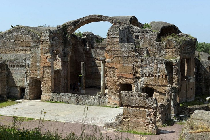 Cận cảnh dinh thự cổ La Mã hoành tráng nhất thế giới
