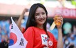 World Cup 2022: Những bóng hồng cổ vũ đội tuyển Hàn Quốc và Uruguay