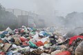 Người dân huyện ngoại thành khốn khổ vì đốt rác gây khói bụi và bốc mùi hôi thối