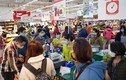 COVID-19: Dân lại đổ xô đi siêu thị mua thực phẩm sau chỉ thị cách ly toàn xã hội