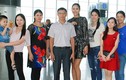 Bố mẹ tiễn Nguyễn Thị Loan sang Mỹ thi hoa hậu