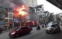 Hà Nội: Cháy lớn căn nhà mặt đường, nhiều người dân hoảng loạn