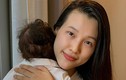 MC Hoàng Oanh đưa con mới sinh sang Singapore đoàn tụ cùng chồng