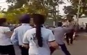 Nữ công nhân bị nam thanh niên chém xối xả trước cổng công ty