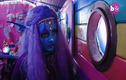 Video: nhuộm da xanh vì muốn trở thành người ngoài hành tinh