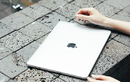 MacBook Pro M2: Hiệu năng vượt trội có bù được thiết kế nhàm chán?