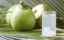 Uống nước dừa thay nước lọc mùa nắng nóng có được không?