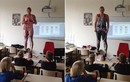 Cô giáo “cởi đồ” để dạy học sinh về cơ thể người