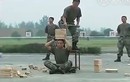 Choáng với những bài luyện “mình đồng da sắt” của lính Trung Quốc
