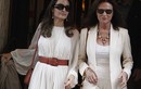 Angelina Jolie 'đốt mắt' người trên phố với thời trang váy xếp nếp 'thả rông' vòng một
