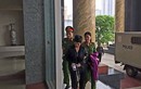 Cận cảnh khuôn mặt cựu ĐBQH Châu Thị Thu Nga tới tòa sáng nay