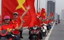 Người dân nô nức đón những “người hùng” Olympic Việt Nam về nước ở sân bay Nội Bài 
