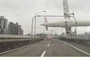 Thấy gì từ clip vụ máy bay Đài Loan rơi?