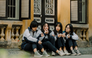 Chụp ảnh kỉ niệm tuổi học trò, 4 nữ sinh lên top trending Tik Tok