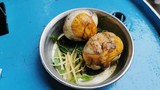 Khách Tây mê mẩn món ăn cực 'dị' ở Việt Nam