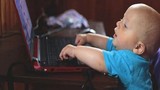 Top 5 máy tính xách tay - bổ - rẻ dành cho trẻ em trong năm 2022