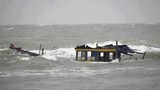 Tàu cá bị chìm ở Thanh Hóa: 4 người vẫn mất tích