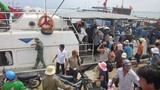 Gần 1.000 người bị kẹt ở đảo Lý Sơn đã về đất liền
