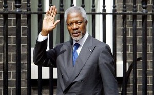 Loạt hình ấn tượng ông Kofi Annan bên các nguyên thủ thế giới