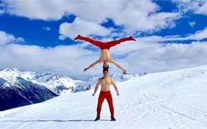 Anh em Quốc Cơ-Quốc Nghiệp diễn xiếc trên núi tuyết Canada -10 độ C 