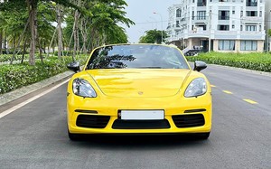 Porsche 718 Boxster T vừa chạy 3000km rao bán 5,7 tỷ ở Hà Nội