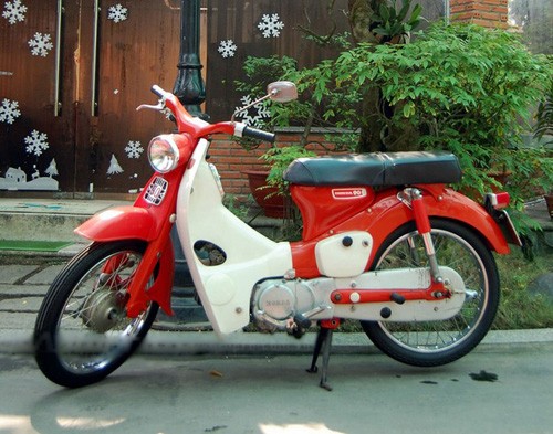 Hình ảnh về những chiếc xe gắn máy tại Miền Nam trước những năm 1975  Phần  2