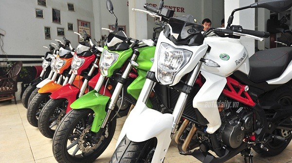 Tổng hợp giá xe mô tô 300 phân khối bán ra tại Việt Nam