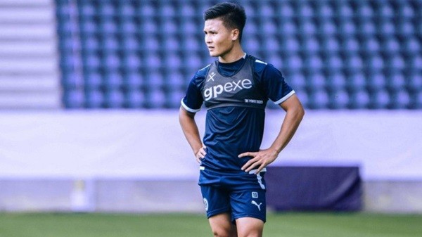 Quang Hải nhận tin vui ngay mùng 1 Tết Nguyên đán từ Pau FC