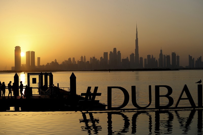 Vi sao Dubai van lai lon du khong to chuc World Cup 2022?
