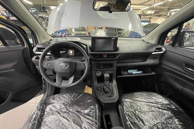 Can canh Toyota Avanza 2022 tai Viet Nam, noi that gay that vong-Hinh-6