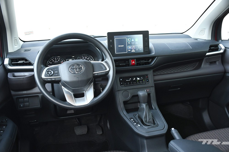 MPV gia re Toyota Avanza 2022 bat ngo lan banh tai My-Hinh-4