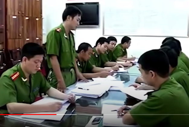 Hanh trinh pha an: Bi an thi the nguoi dan ong nam co quap tren giuong-Hinh-6